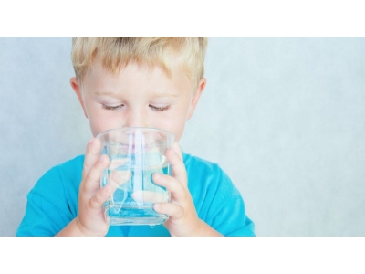 Máy lọc nước nào tốt cho sức khỏe và có thể uống trực tiếp không cần đun sôi?