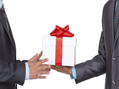 Xu hướng tặng quà tết cho khách hàng lâu năm của các doanh nghiệp lớn